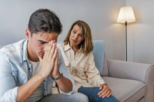 Come Aiutare una Persona che fa Uso di Droga