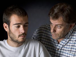 Come Aiutare un Figlio che Usa Cocaina Come aiutare un figlio che usa cocaina